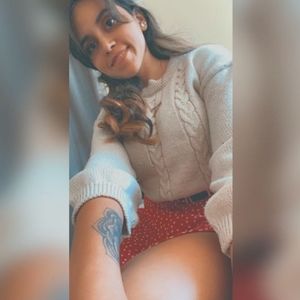 Meet your Posher, Adrianna